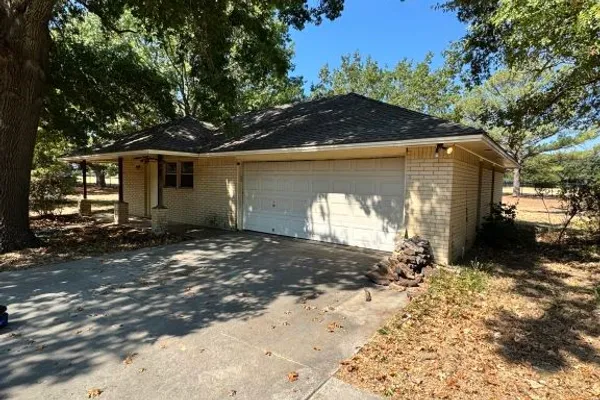 8260 TUDOR LN