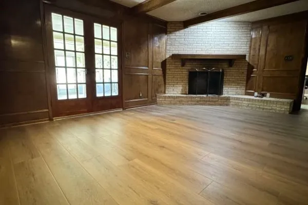 8260 TUDOR LN