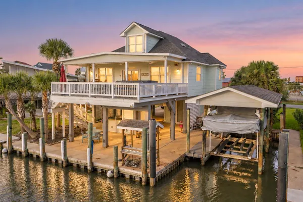 19 KING FISH LN