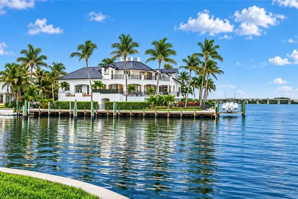 1 SAILFISH RD