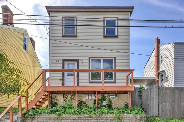 128 WEBER WAY