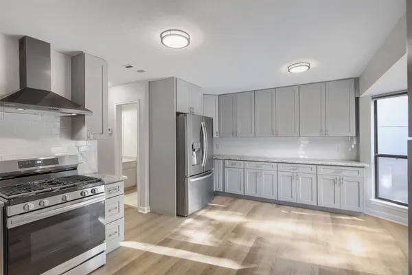6026 MOUNT BONNELL CV
