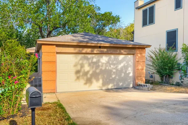 6026 MOUNT BONNELL CV