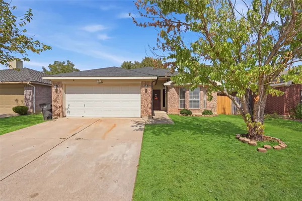 2332 CORRAL DR