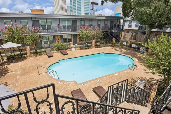 3131 SW FWY 46