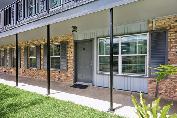 3131 SW FWY 46