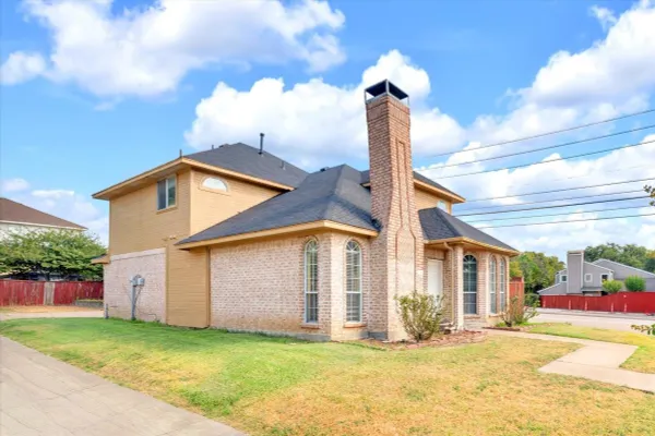 2200 MEADOWSTONE DR