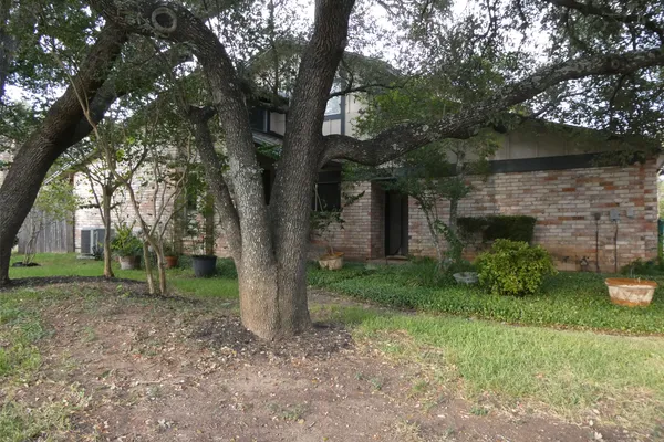 1004 E SOLANO DR 1474