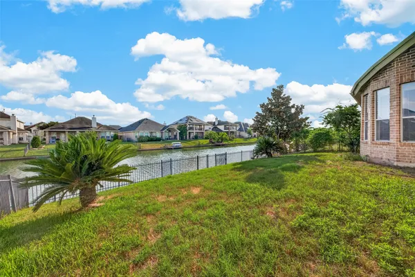 18103 BLUES POINT DR