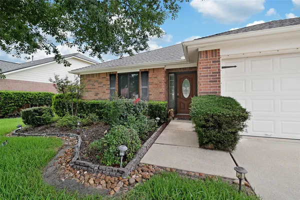 614 LINDEN MANOR CT