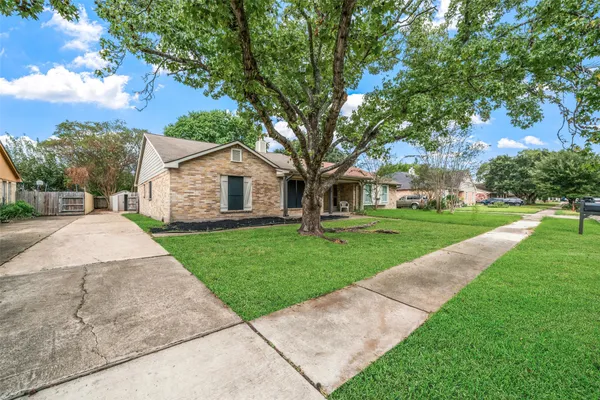 9230 BARONSMEDE DR