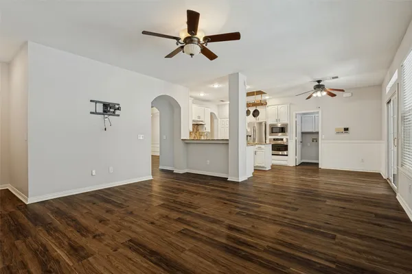 1116 SHADETREE LN