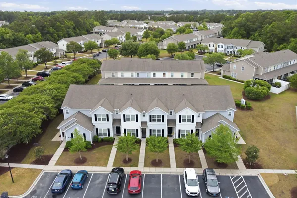 169 OLDE TOWNE WAY 3