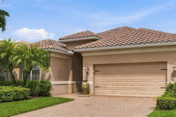 3626 GRAND CYPRESS DR