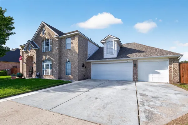 6822 CRYSTAL POINT DR