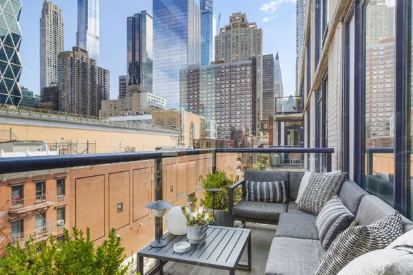 350 W 53RD ST 6D