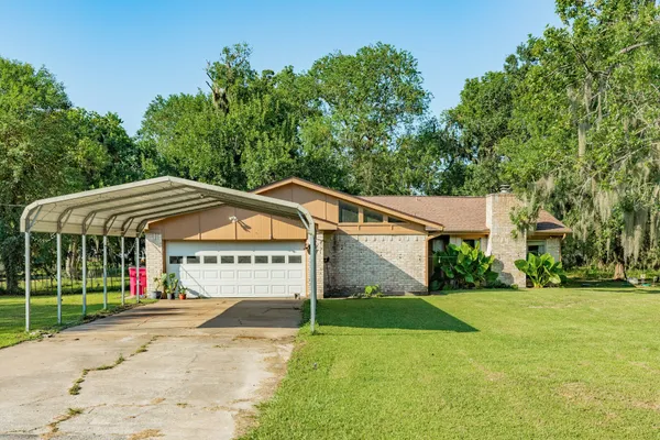 133 TWEEDY LN 878
