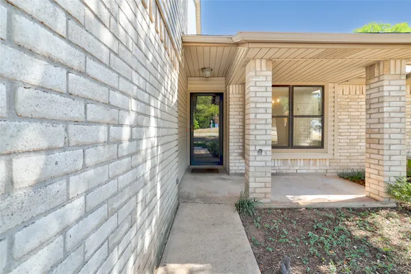 1202 IVYBRIDGE DR