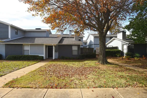 619 TIMBERLINE DR