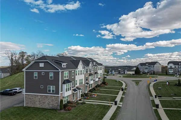 1407 DEER CREEK CROSSING DR