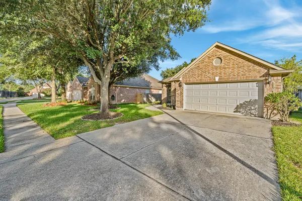15223 EMBER GLEN CT