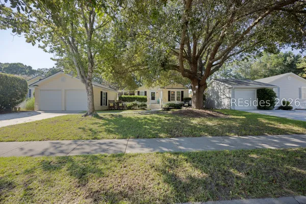 3 SHELTERWOOD LN