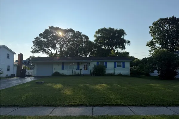 41 GRECIAN PKWY
