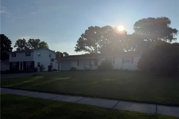 41 GRECIAN PKWY