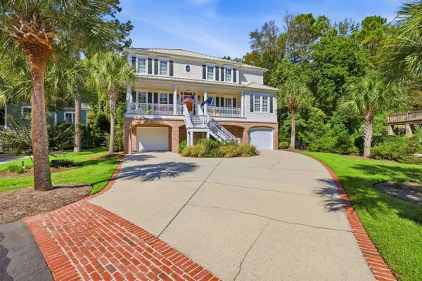 112 COCKLE SHELL CT