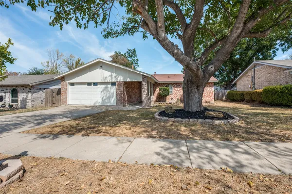 5909 KARY LYNN DR
