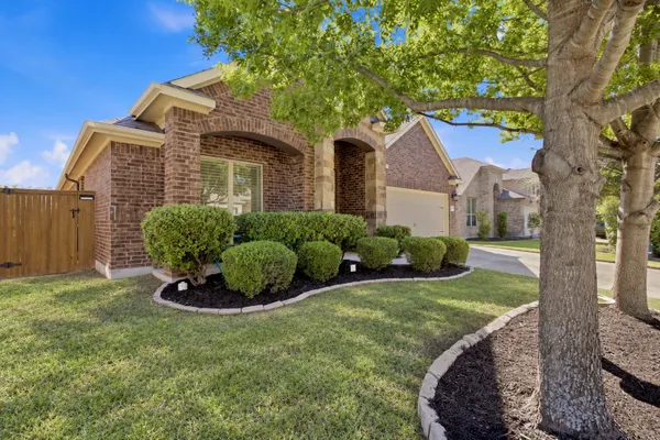 2772 SANTA ANA LN