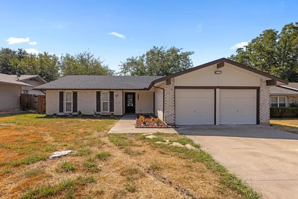 1820 WICKERSHAM DR
