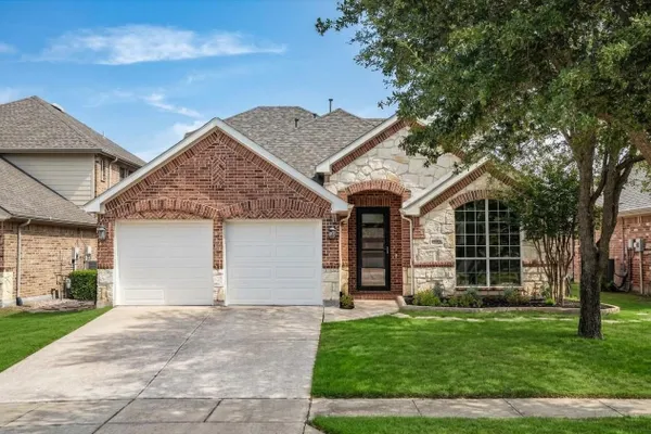 8748 DAYTON DR