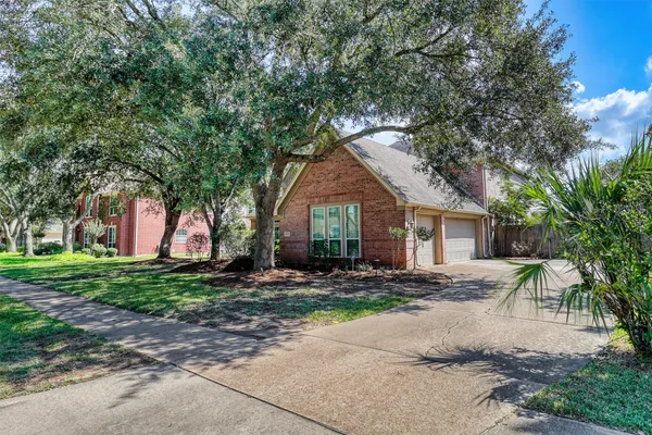1123 WELLSHIRE DR