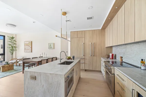 259 22ND ST 2G