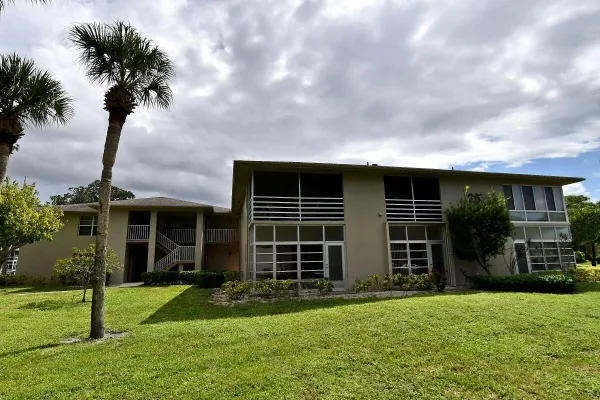 26 LAKE VISTA TRL 105