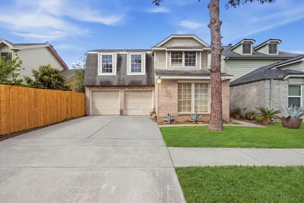 6438 CHATHAM ISLAND LN