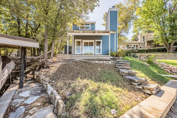 508 HARBOR DR