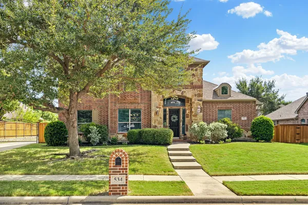 534 WATERS EDGE WAY