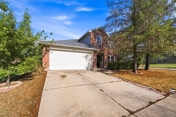 5666 HUNTERS BEND LN