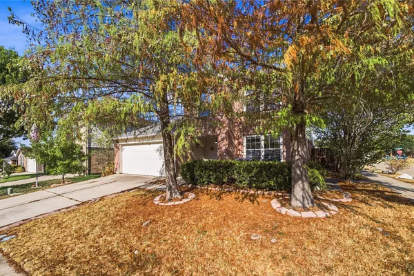 5666 HUNTERS BEND LN