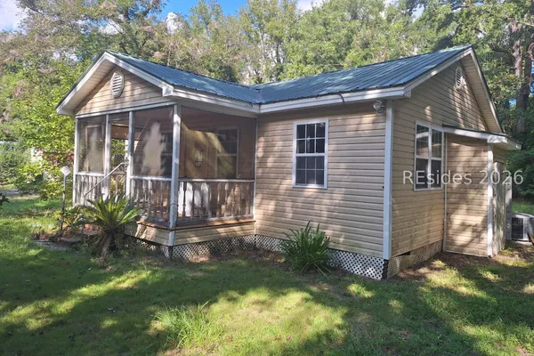 61 GOODING LN