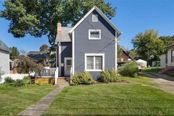 22 HART ST