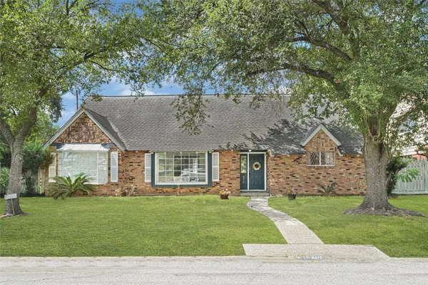 2310 FENWOOD DR