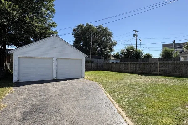 32 WALZER RD