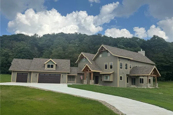 223 DEER FERN DR