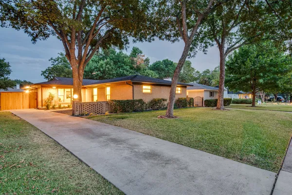 6656 SANTA ANITA DR