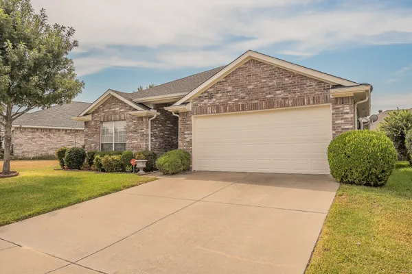 6833 BLUFF VIEW DR