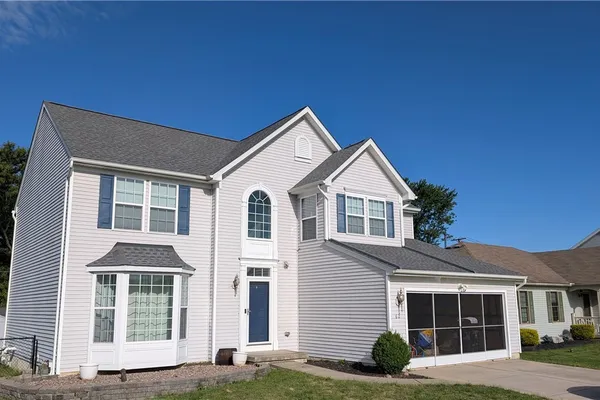 62 MORRIS CRES