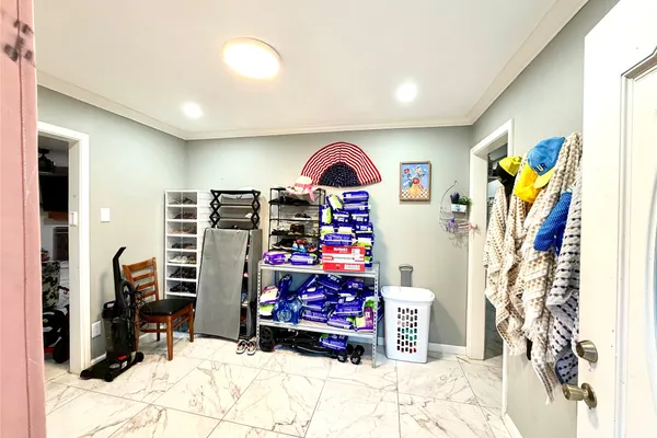 1209 ROSEWOOD HILLS DR